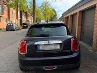 Second-hand Mini Cooper D 166 CP (122 kW) 2015 Negru Hatchback