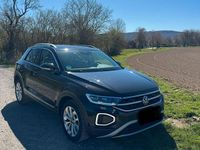 Second-hand VW T-Roc 110 CP (80 kW) 2023 Negru SUV