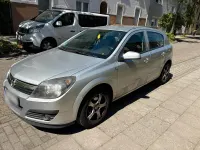 Second-hand Opel Astra 105 CP (77 kW) 2006 Argintiu Hatchback