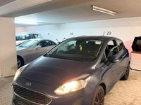 Gebraucht Ford Fiesta 70 PS (51 kW) 2018 Blau Kleinwagen