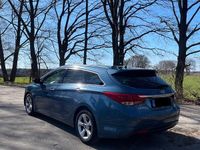 Gebraucht Hyundai i40 136 PS (100 kW) 2012 Blau Kombi