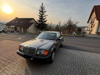 Gebraucht Mercedes 200 72 PS (52 kW) 1988 Grau Limousine