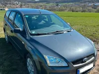 Usado Ford Focus 100 CV (73 kW) 2005 Gris Familiar