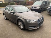 Gebraucht Audi A3 Ambiente 110 PS (80 kW) 2015 Braun Limousine