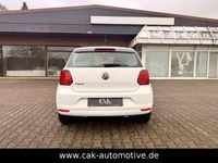 Gebraucht VW Polo Trendline 60 PS (44 kW) 2016 Weiß Limousine