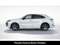 Gebraucht Porsche Cayenne E-Hybrid Coupe Black Edition 470 PS (345 kW) 2026 Weiß SUV