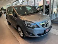 Gebraucht Opel Meriva Innovation 101 PS (74 kW) 2011 Silber Van / Kleinbus