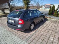 Gebraucht Skoda Octavia 122 PS (89 kW) 2011 Grau Kombi