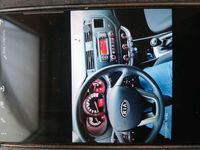 Second-hand Kia Rio 86 CP (63 kW) 2012 Negru Hatchback