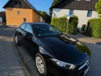 Gebraucht Mercedes A180 Progressive 136 PS (100 kW) 2019 Schwarz Limousine