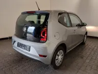 Usado VW up! 65 HP (47 kW) 2021 Prateado Citadino