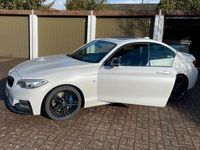 gebraucht BMW M235 Perlmutt Weiß Alcantara Innenausstattung