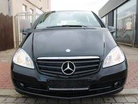 Gebraucht Mercedes A160 82 PS (60 kW) 2012 Schwarz Kleinwagen