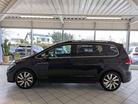 Gebraucht VW Touran Highline 150 PS (110 kW) 2025 Grenadillschwarz metallic Van / Kleinbus