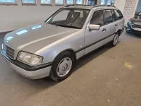 Gebraucht Mercedes C180 Classic 122 PS (89 kW) 1997 Silber Kombi