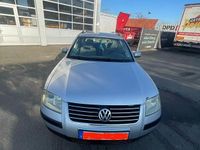 Gebraucht VW Passat 101 PS (74 kW) 2002 Silber Kombi
