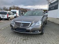Gebraucht Mercedes E250 Avantgarde 204 PS (150 kW) 2010 Grau Limousine