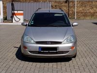 Gebraucht Ford Focus Trend 90 PS (66 kW) 2000 Silber Kombi
