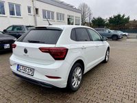 Gebraucht VW Polo Style 95 PS (69 kW) 2024 Weiß Limousine
