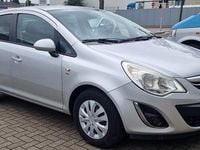Używany Opel Corsa Satellite 101 KM (74 kW) 2011 Srebrny Sedan/Limuzyna