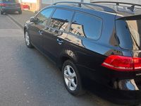 Gebraucht VW Passat 140 PS (102 kW) 2011 Schwarz Kombi