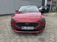 Gebraucht Ford Focus Titanium 155 PS (114 kW) 2025 Rot Limousine