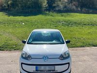 Używany VW up! 60 KM (44 kW) 2012 Biały Hatchback