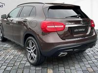 Gebraucht Mercedes GLA180 Urban 122 PS (89 kW) 2016 Braun / orientbraun SUV