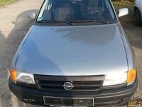 Gebraucht Opel Astra 71 PS (52 kW) 1995 Gold Limousine