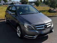 Gebraucht Mercedes B180 122 PS (89 kW) 2014 Silber Kleinwagen