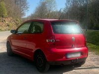 Second-hand VW Fox Edition 60 CP (44 kW) 2011 Roșu Hatchback