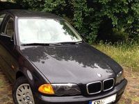 Gebraucht BMW 320 136 PS (100 kW) 2000 Schwarz metallic Limousine