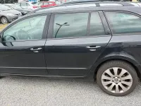 Gebraucht Skoda Superb 160 PS (117 kW) 2012 Schwarz Kombi