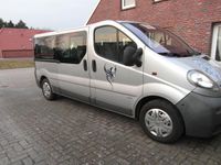 Gebraucht Opel Vivaro 137 PS (100 kW) 2003 Silber metallic Van / Kleinbus