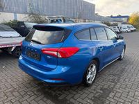 Gebraucht Ford Focus Cool & Connect 125 PS (91 kW) 2021 Blau Kombi