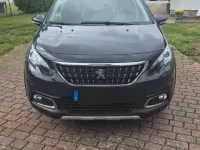 Gebraucht Peugeot 2008 Allure 120 PS (88 kW) 2018 Schwarz SUV