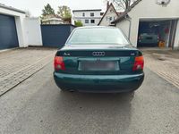 Usata Audi A4 101 CV (74 kW) 1995 Verde Berlina