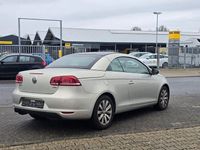 Gebraucht VW Eos Basis 140 PS (102 kW) 2011 Gold Cabrio