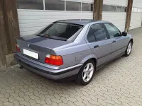 Gebraucht BMW 318 116 PS (85 kW) 1997 Blau Limousine