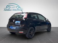 Gebraucht Fiat Punto 65 PS (47 kW) 2010 Schwarz Kleinwagen