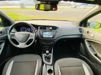Gebraucht Hyundai i20 YES! 84 PS (61 kW) 2017 Schwarz Limousine