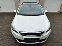 Gebraucht Peugeot 308 Active 131 PS (96 kW) 2017 Weiß Limousine
