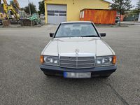 Gebraucht Mercedes 190 90 PS (66 kW) 1987 Gold Limousine
