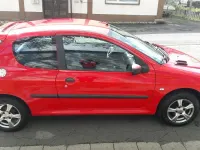 Gebraucht Peugeot 206 60 PS (44 kW) 2001 Rot Kleinwagen