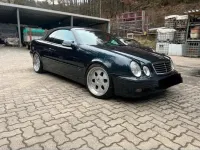 Gebraucht Mercedes CLK230 193 PS (141 kW) 2000 Blau Cabrio