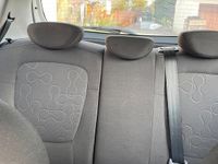 Gebraucht Hyundai i20 Edition 77 PS (56 kW) 2012 Weiß Kleinwagen