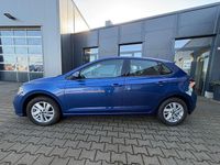 Gebraucht VW Polo Style 95 PS (69 kW) 2022 Reef blue metallic Kleinwagen