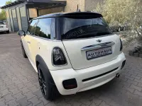 Gebraucht Mini John Cooper Works Chili 122 PS (89 kW) 2011 Pepper white Kleinwagen