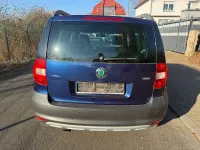 Gebraucht Skoda Yeti Plus Edition 105 PS (77 kW) 2011 Blau SUV
