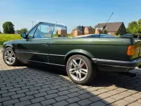 Gebraucht BMW 325 Cabriolet Performance 170 PS (125 kW) 1987 Grün Cabrio